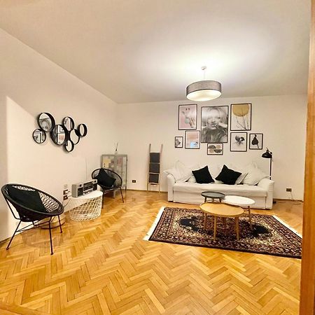 Residenza Xxx Aprile Lägenhet Merano Exteriör bild