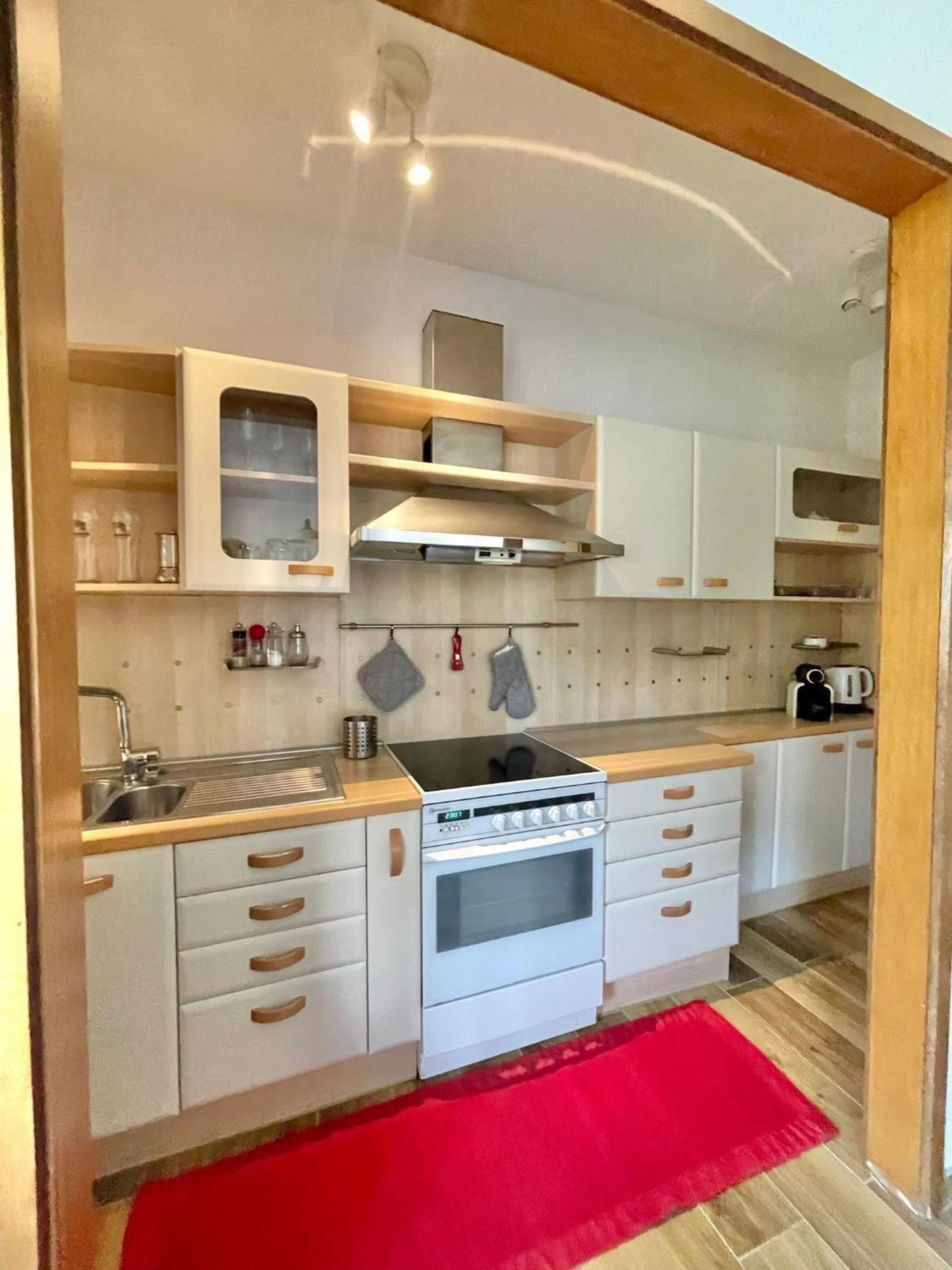 Residenza Xxx Aprile Lägenhet Merano Exteriör bild
