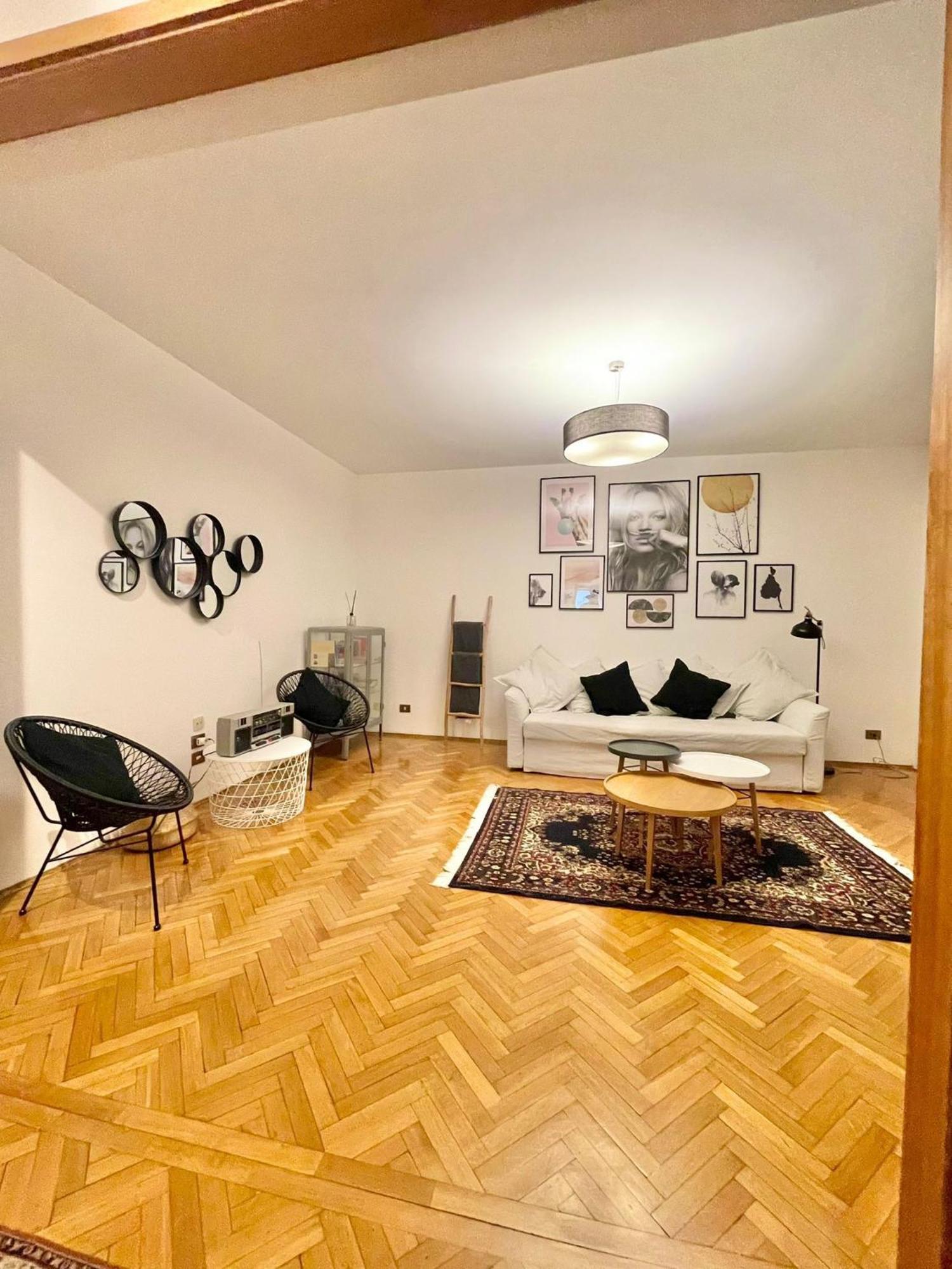 Residenza Xxx Aprile Lägenhet Merano Exteriör bild